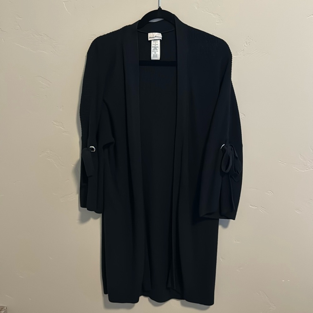 GUC Tommy Bahama black women’s cardigan in a long length,   size medium